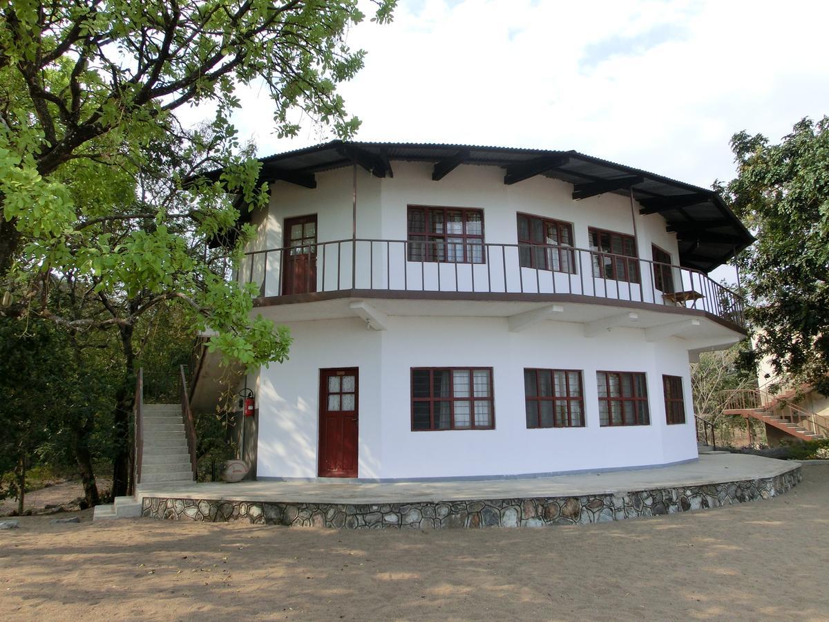 Matema Lake Shore Resort Экстерьер фото